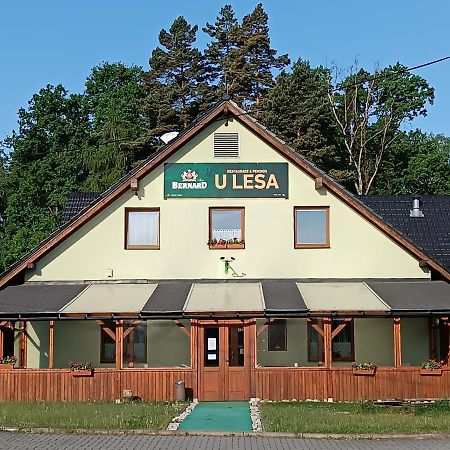 Hotel Restaurace A Penzion U Lesa Havířov Exterior foto